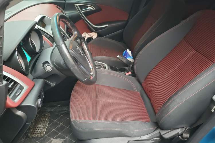 Used Buick GT 2010 XT 1.6T New Edge Sport Edition Left Front Seat