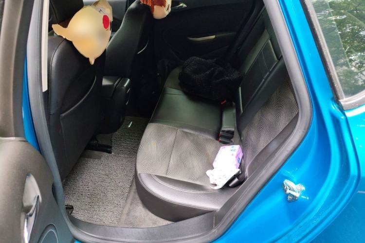 Used Buick GT 2010 XT 1.6L Automatic Fashion Edition Left Rear Seat