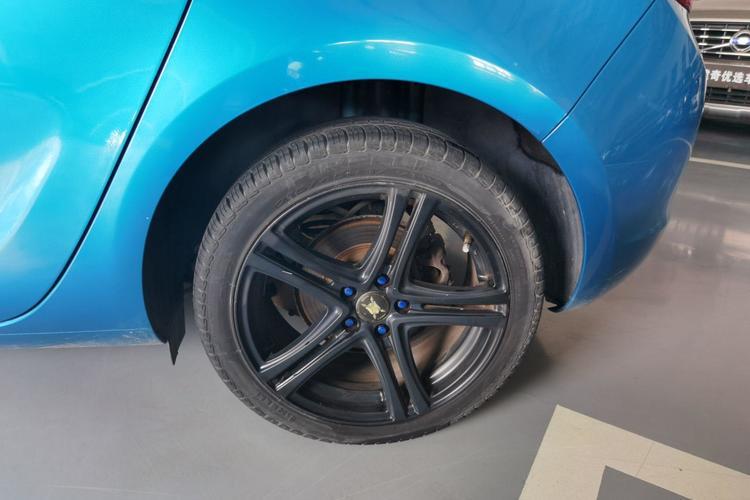 Used Buick GT 2010 XT 1.8L Automatic Fashion Edition Left Rear Wheel Hub