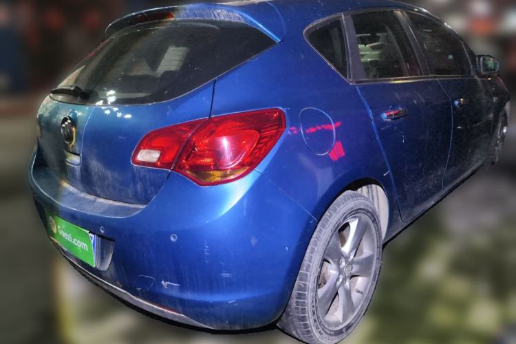Used Buick GT 2010 XT 1.6T Fashion Sport Edition Rear Right 45 Deg