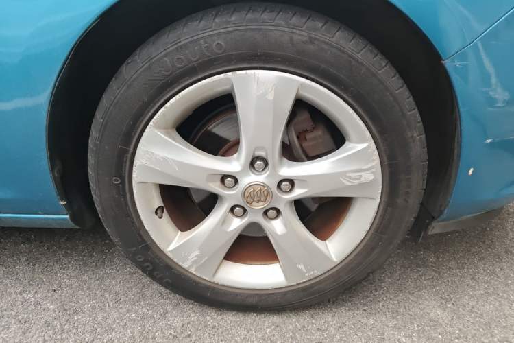 Used Buick GT 2010 XT 1.6T New Edge Sport Edition Right Front Wheel Hub