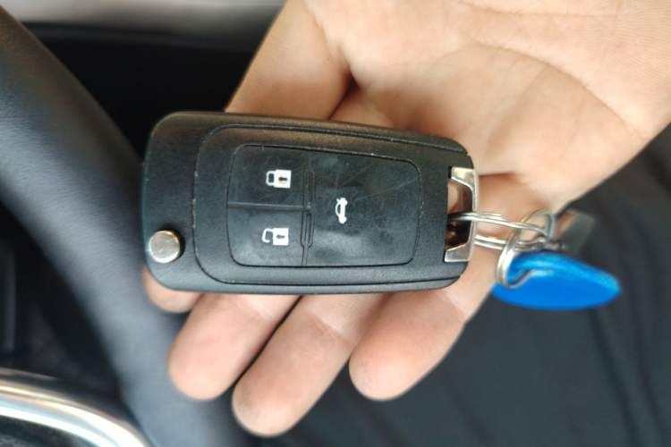 Used Buick GT 2010 XT 1.6L Automatic Fashion Edition Vehicle Key