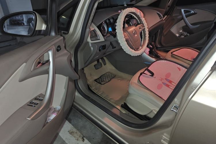 Used Buick GT 2010 GT 1.8L Automatic Luxury Edition Driver Seat