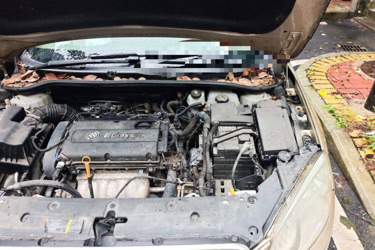 Used Buick GT 2010 GT 1.6L Automatic Fashion Edition Engine Bay Left