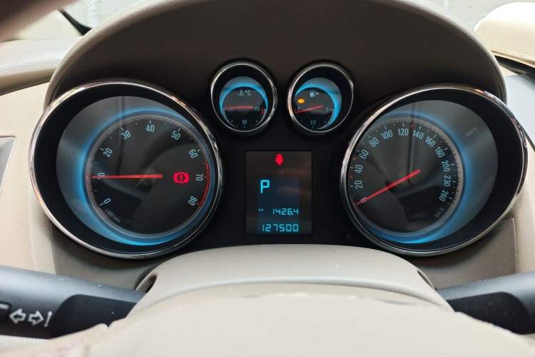 Used Buick GT 2010 GT 1.6L Automatic Fashion Edition Instrument Cluster