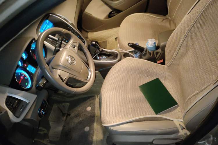 Used Buick GT 2010 GT 1.6L Automatic Fashion Edition Left Front Seat