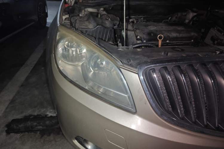 Used Buick GT 2010 GT 1.8L Automatic Luxury Edition Right Front Headlight