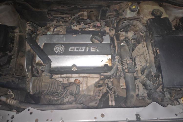 Used Buick GT 2010 XT 1.6T Fashion Sport Edition Engine Bay