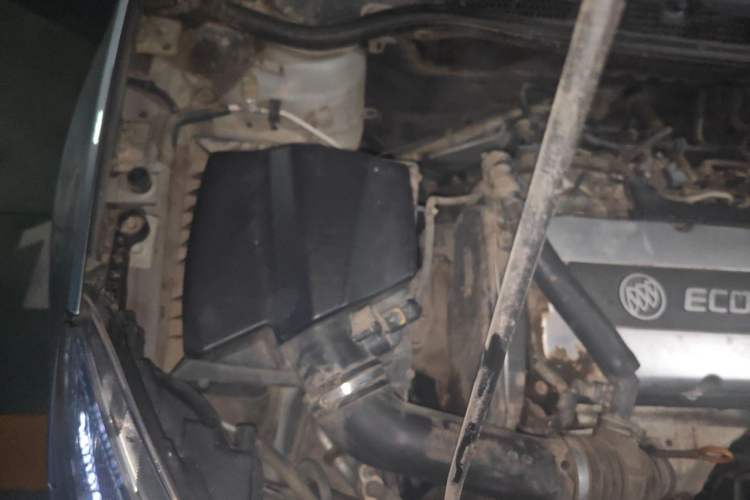 Used Buick GT 2010 XT 1.6T Fashion Sport Edition Engine Bay Right