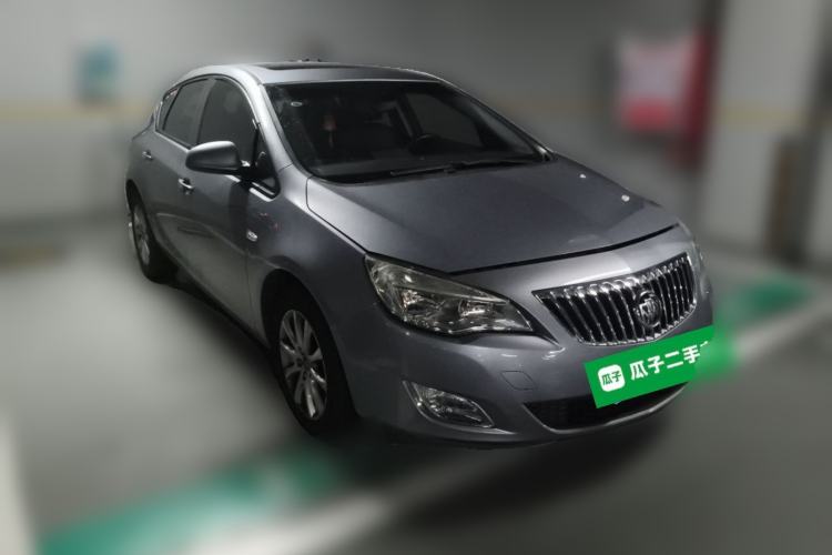 Used Buick GT 2010 XT 1.8L Automatic Fashion Edition Front Right 45 Deg