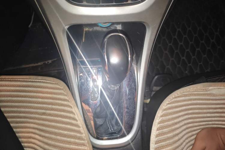 Used Buick GT 2010 XT 1.6T Fashion Sport Edition Gear Lever