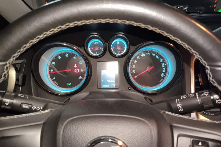 Used Buick GT 2010 XT 1.8L Automatic Fashion Edition Instrument Cluster