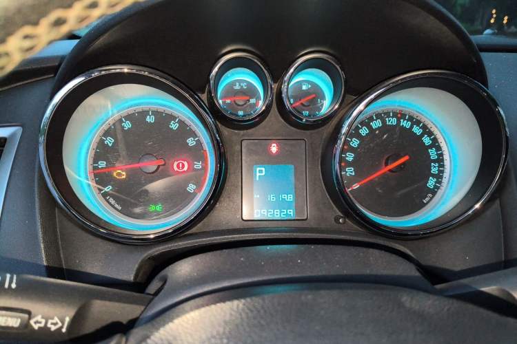 Used Buick GT 2010 XT 1.6T Fashion Sport Edition Instrument Cluster