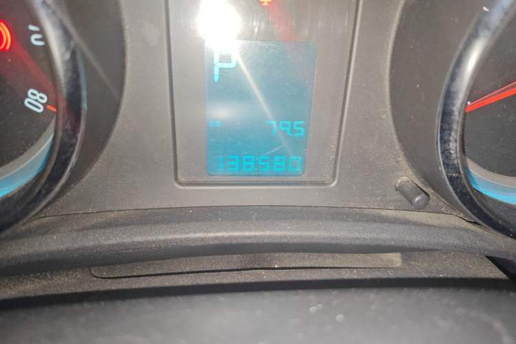 Used Buick GT 2010 XT 1.6T Fashion Sport Edition Odometer Close Up
