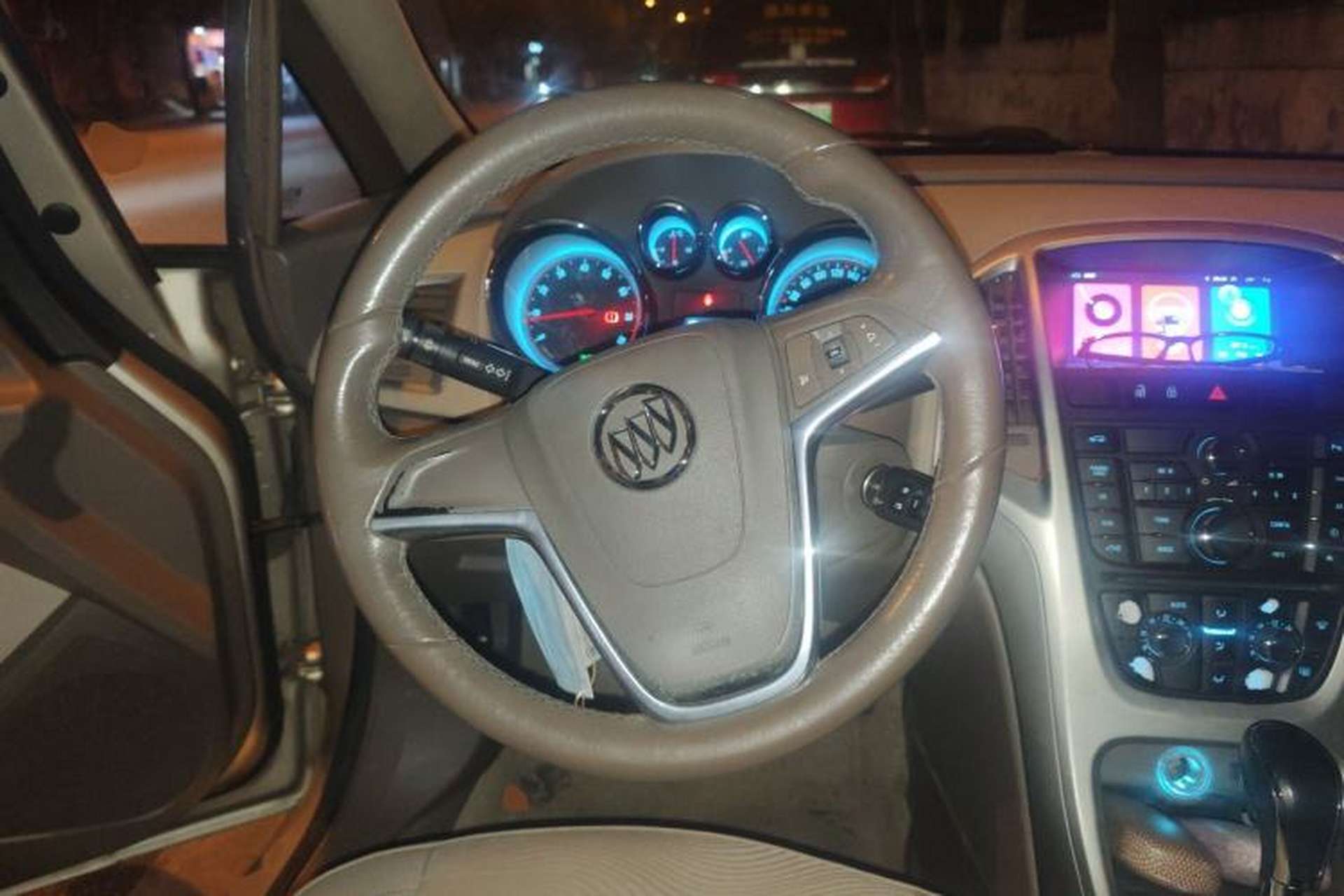 Used Buick GT 2010 GT 1.6L Automatic Fashion Edition Steering Wheel