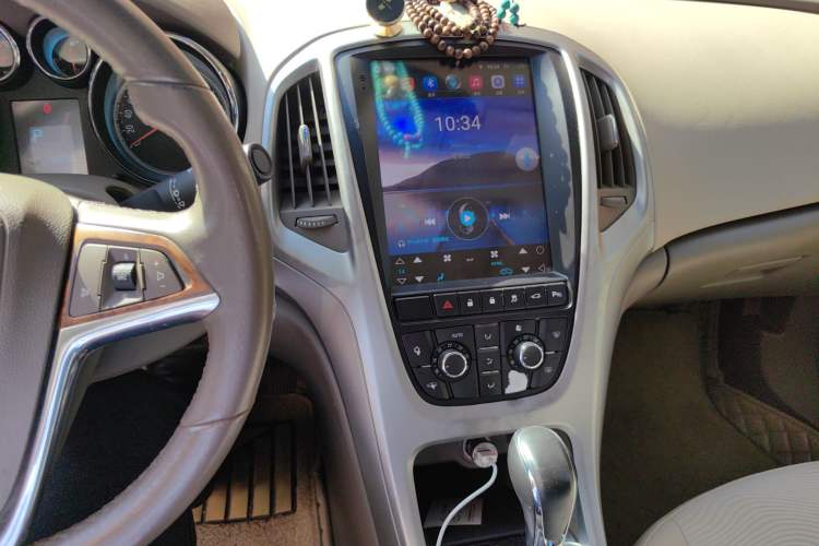 Used Buick GT 2010 GT 1.6L Automatic Fashion Edition Audio And AC Panel