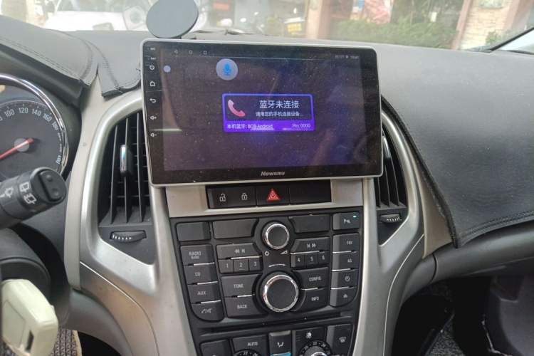 Used Buick GT 2010 XT 1.6L Automatic Fashion Edition Audio And AC Panel