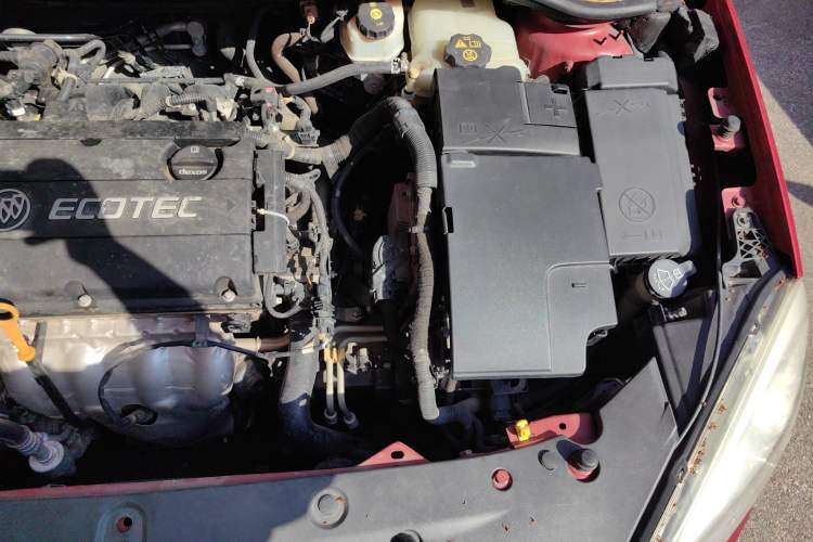 Used Buick GT 2010 GT 1.6L Automatic Fashion Edition Engine Bay Left