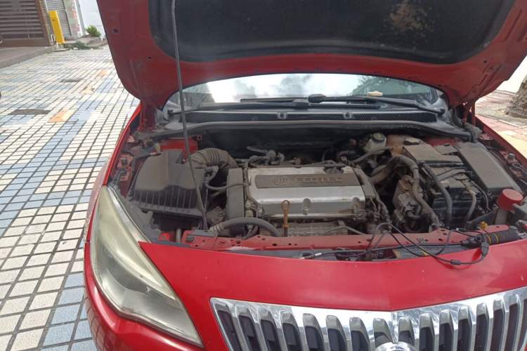 Used Buick GT 2010 XT 1.6L Automatic Fashion Edition Engine Bay Right