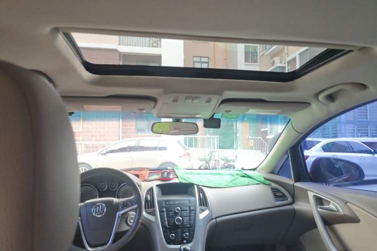 Used Buick GT 2010 GT 1.6L Automatic Fashion Edition Headliner