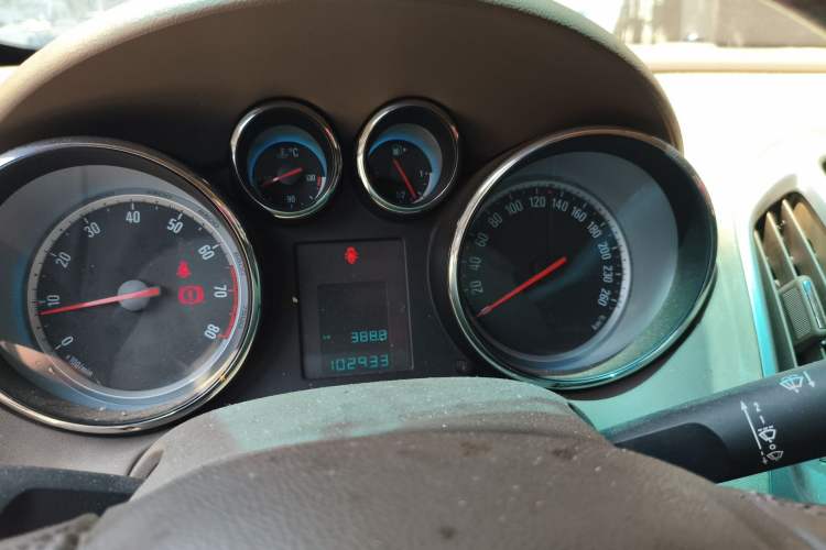 Used Buick GT 2010 GT 1.6L Manual Entry-Level Model Instrument Cluster