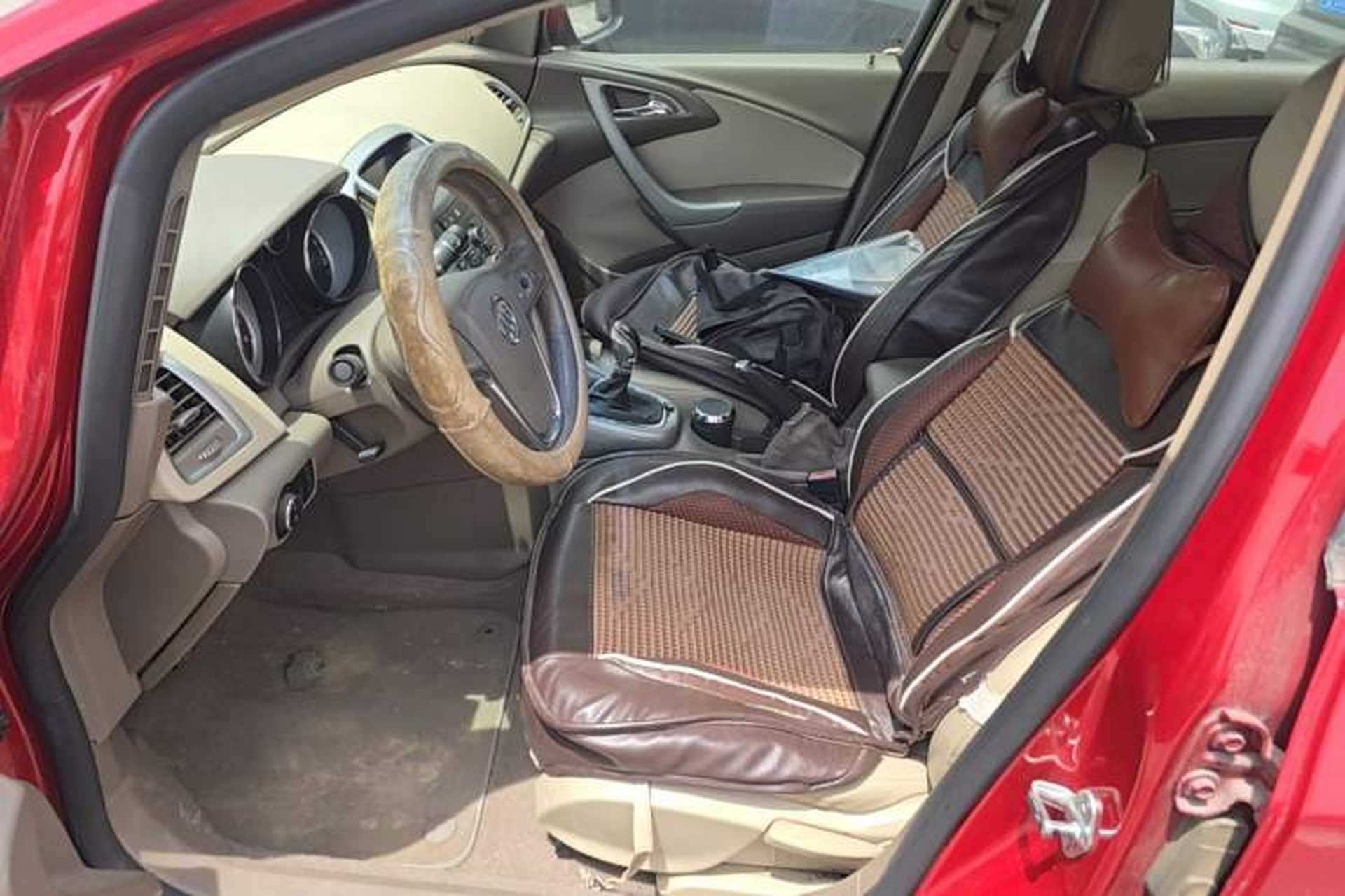 Used Buick GT 2010 GT 1.6L Manual Entry-Level Model Left Front Seat
