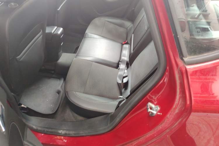 Used Buick GT 2010 GT 1.8L Automatic Fashion Edition Left Rear Seat