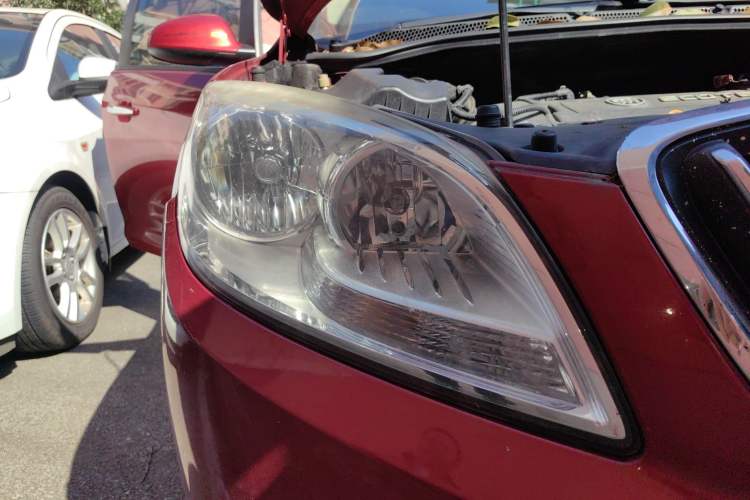 Used Buick GT 2010 GT 1.6L Automatic Fashion Edition Right Front Headlight