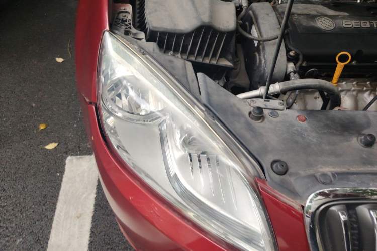 Used Buick GT 2010 GT 1.8L Automatic Fashion Edition Right Front Headlight