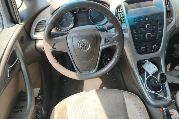 Used Buick GT 2010 GT 1.6L Manual Entry-Level Model Steering Wheel