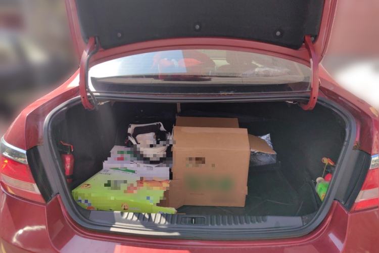 Used Buick GT 2010 GT 1.6L Automatic Fashion Edition Trunk