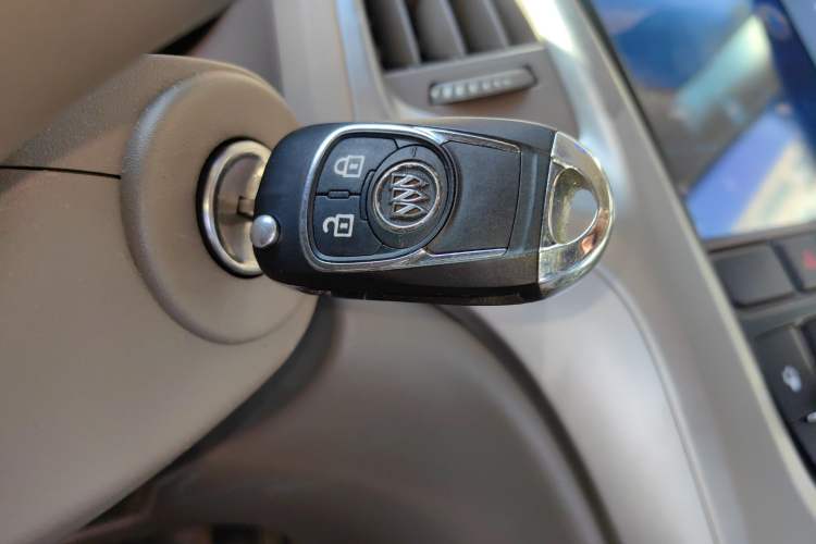 Used Buick GT 2010 GT 1.6L Automatic Fashion Edition Vehicle Key