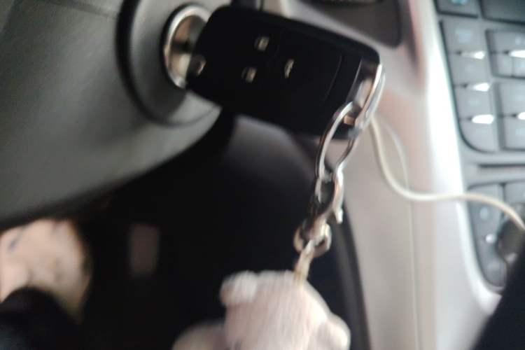 Used Buick GT 2010 GT 1.8L Automatic Fashion Edition Vehicle Key
