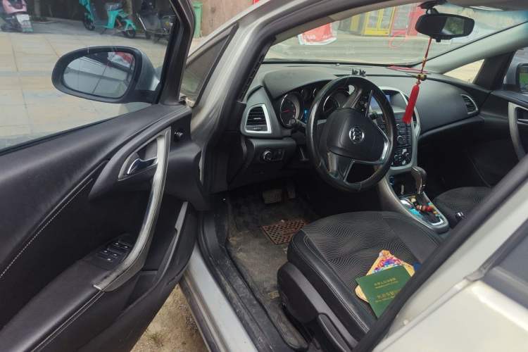 Used Buick GT 2010 XT 1.6T Fashion Sport Edition Driver Seat
