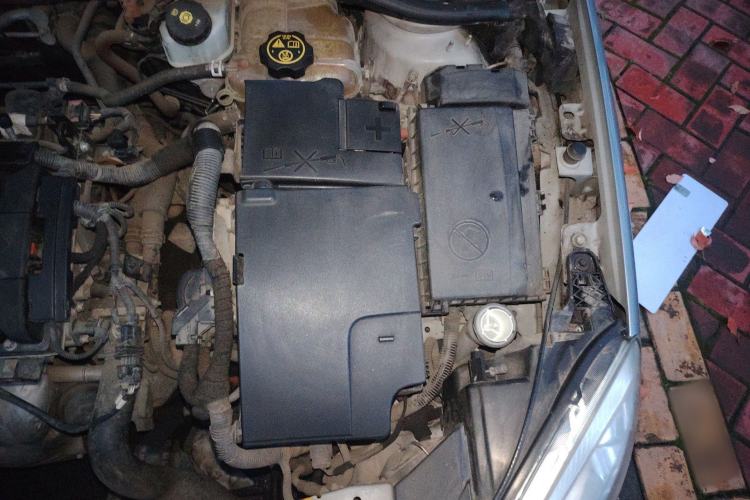 Used Buick GT 2010 GT 1.6L Manual Entry-Level Model Engine Bay Left
