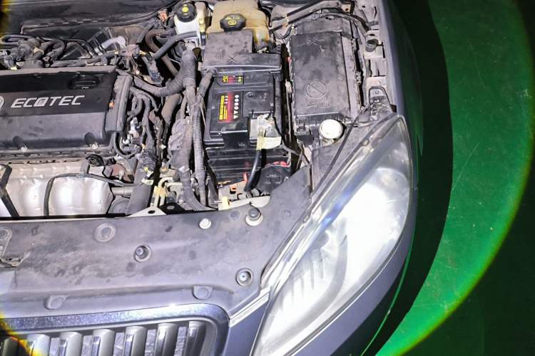 Used Buick GT 2010 GT 1.6L Automatic Fashion Edition Engine Bay Left