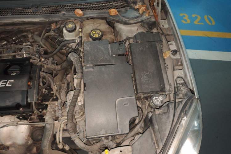 Used Buick GT 2010 GT 1.8L Automatic Fashion Edition Engine Bay Left