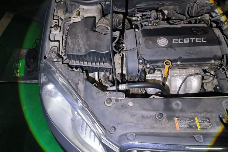 Used Buick GT 2010 GT 1.6L Automatic Fashion Edition Engine Bay Right