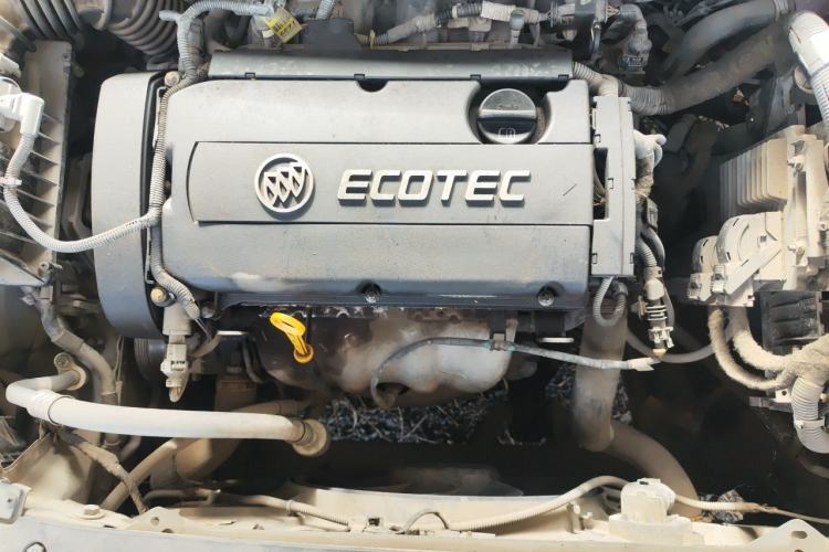 Used Buick GT 2010 GT 1.6L Manual Entry-Level Model Engine Bay
