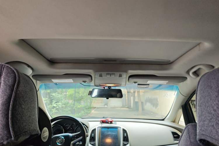 Used Buick GT 2010 XT 1.6L Automatic Fashion Edition Headliner
