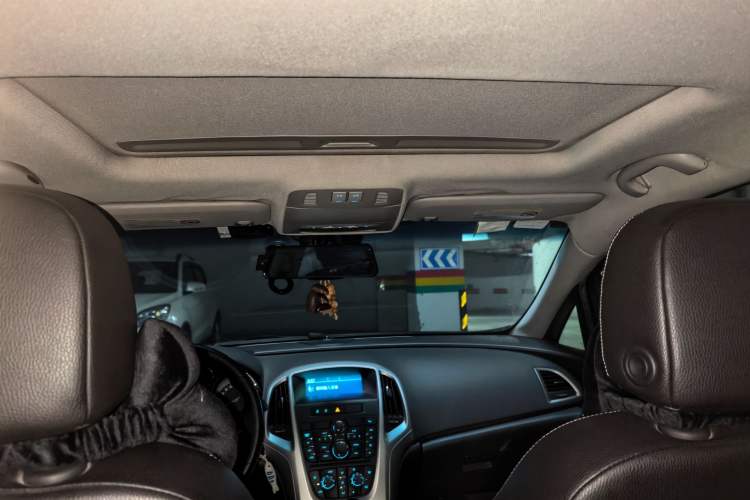 Used Buick GT 2010 XT 1.8L Automatic Deluxe Edition Headliner