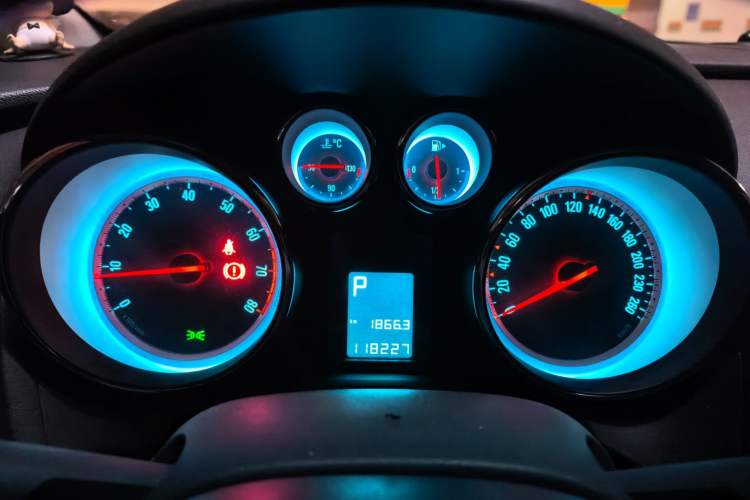 Used Buick GT 2010 XT 1.8L Automatic Deluxe Edition Instrument Cluster