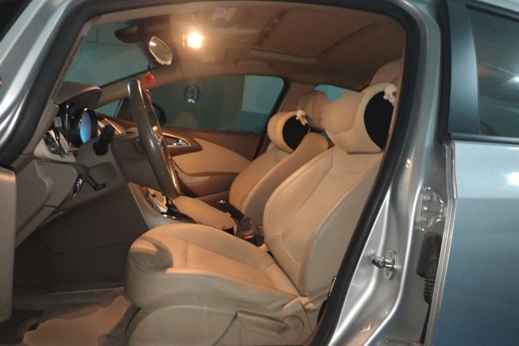 Used Buick GT 2010 GT 1.8L Automatic Fashion Edition Left Front Seat