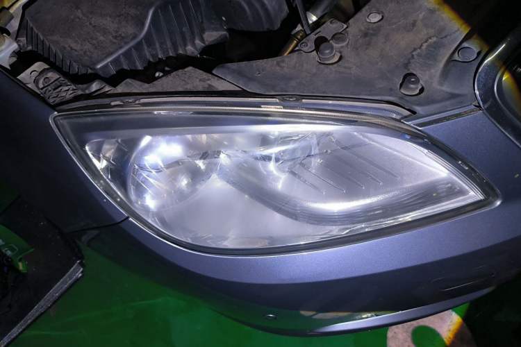 Used Buick GT 2010 GT 1.6L Automatic Fashion Edition Right Front Headlight