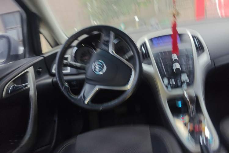 Used Buick GT 2010 XT 1.6T Fashion Sport Edition Steering Wheel