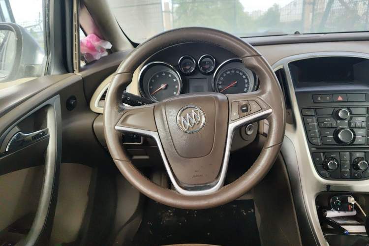 Used Buick GT 2010 GT 1.6L Manual Entry-Level Model Steering Wheel