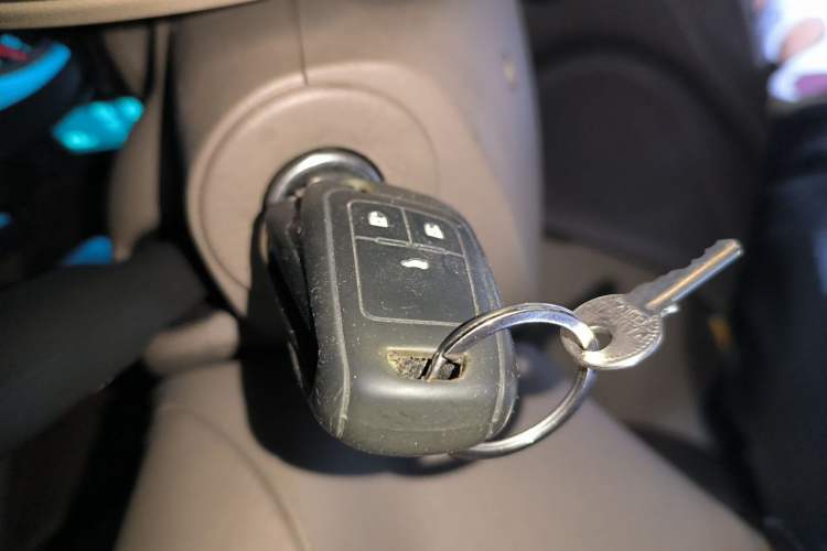 Used Buick GT 2010 GT 1.6L Automatic Fashion Edition Vehicle Key