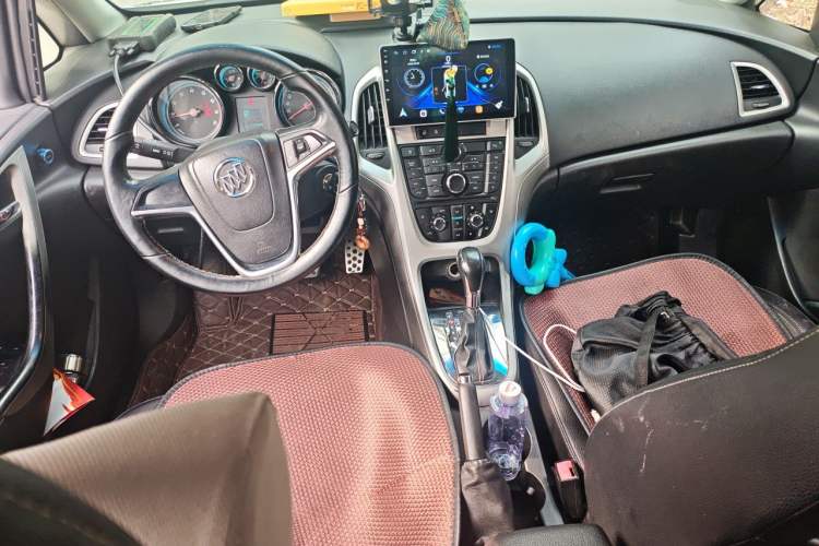 Used Buick GT 2010 GT 1.6T Fashion Sport Edition Center Console