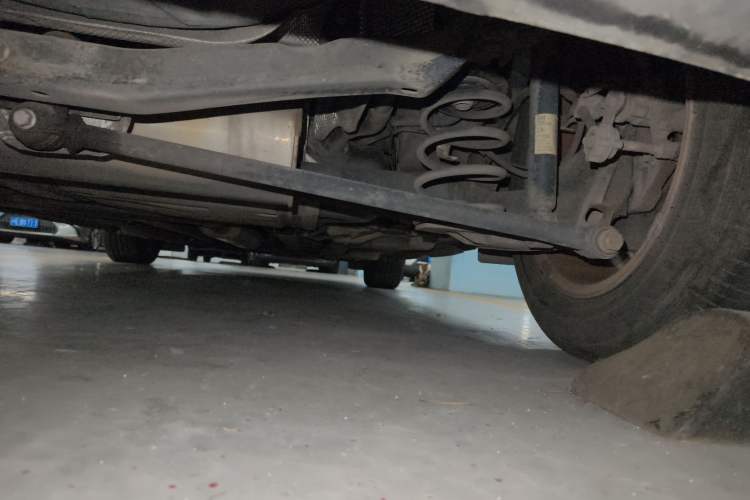 Used Buick GT 2010 GT 1.6L Automatic Fashion Edition Chassis Rear Right