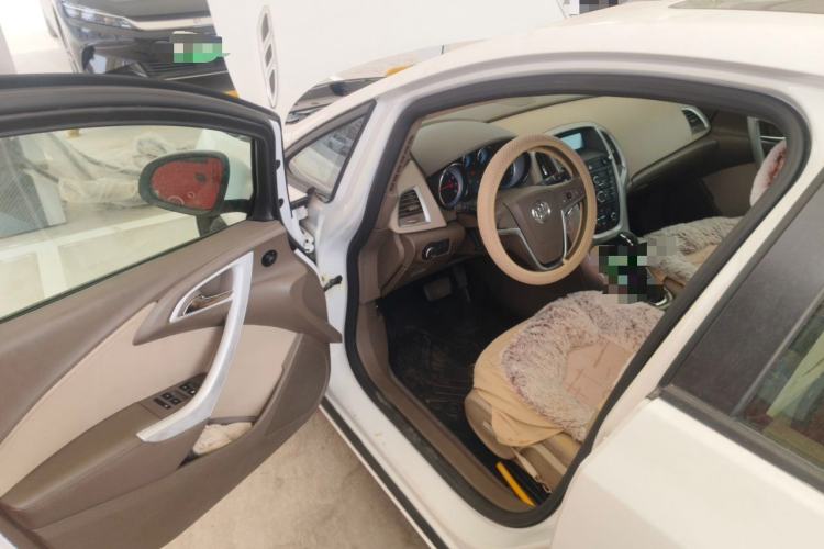 Used Buick GT 2010 GT 1.6L Automatic Fashion Edition Driver Seat